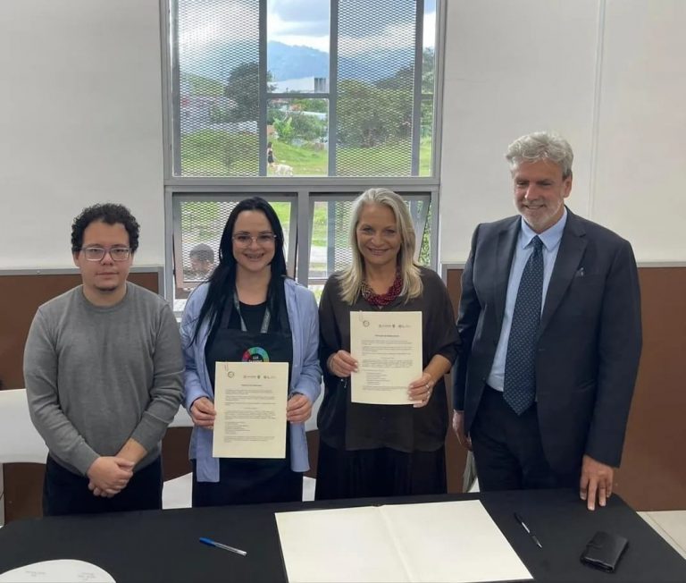 WhatsApp Image 2024-11-25 at 10.30.01 (2)