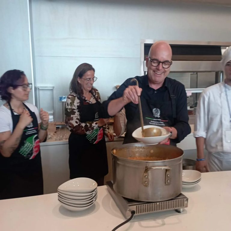 WhatsApp Image 2024-11-25 at 10.30.04