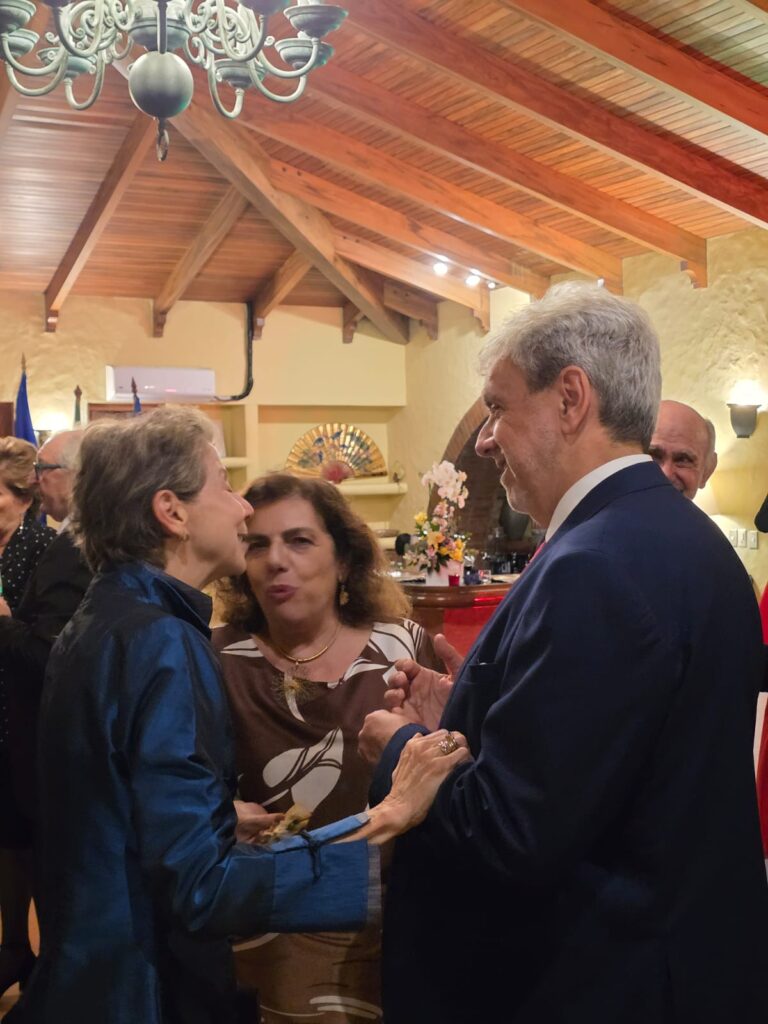 WhatsApp Image 2025-12-03 at 07.04.13